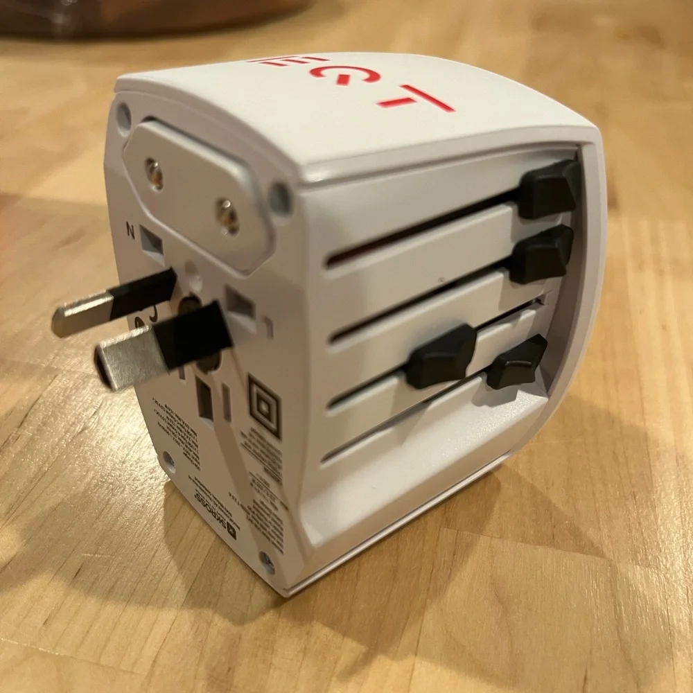Travel charger adapter